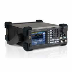 /ⲨlWaveStation 2052 